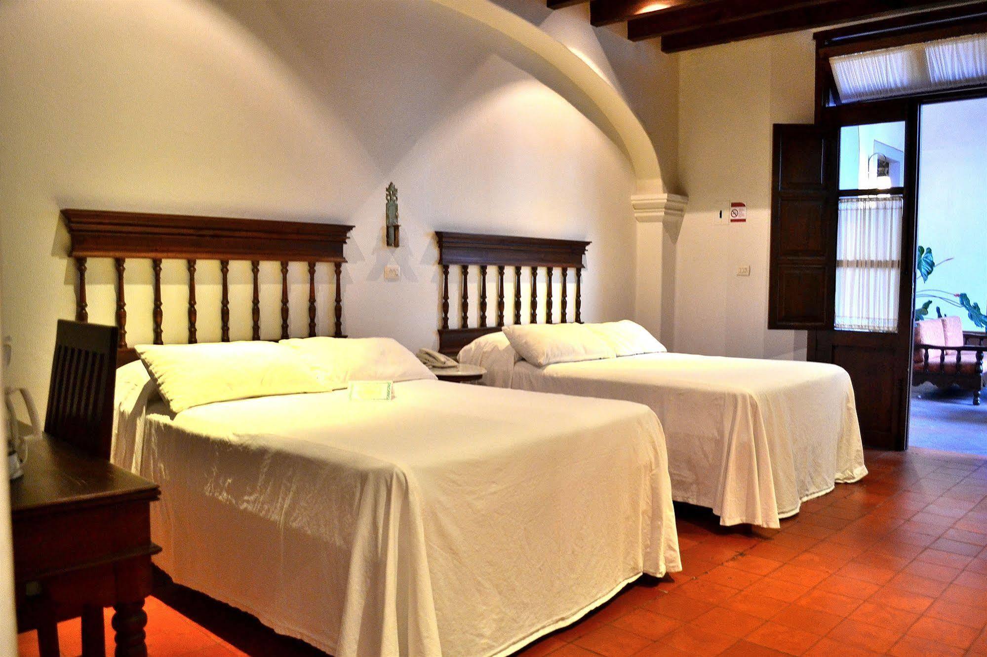 Meson Del Alferez Coatepec Hotel Коатепек Екстериор снимка